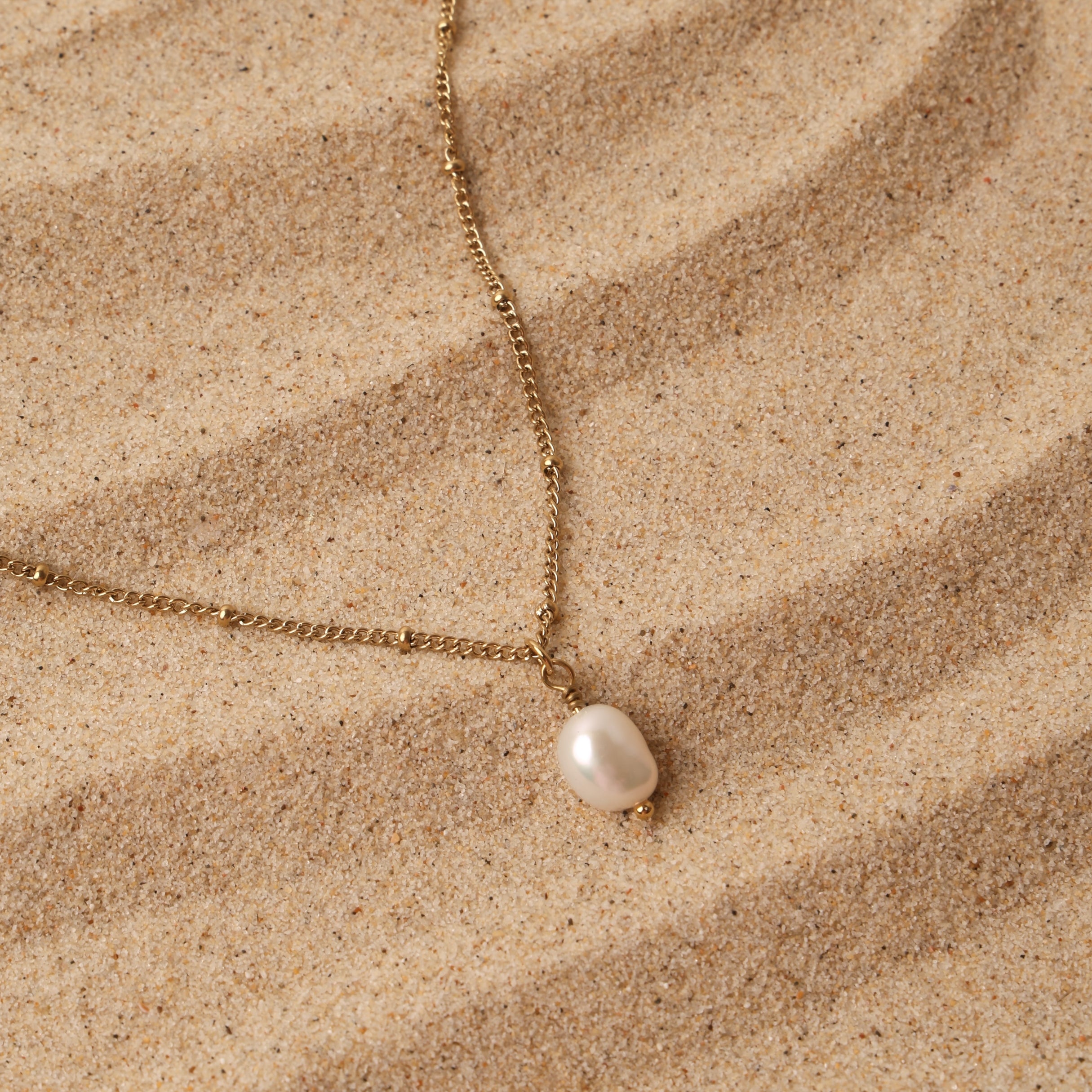 Baroque Pearl Pendant 14k Gold