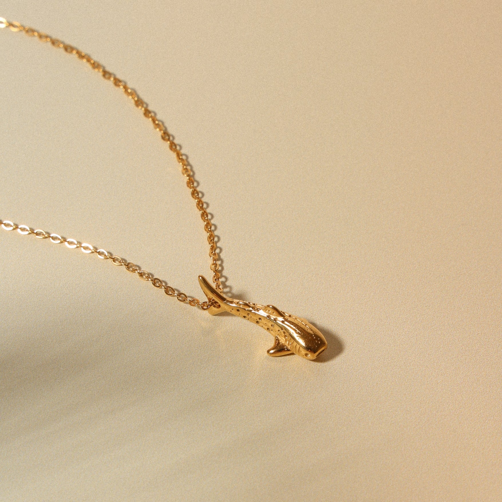 Whale Shark Necklace Chain Detail