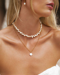 What Jewelry to Wear With Sage Green Dress What Jewelry to Wear With Sage Green Dress