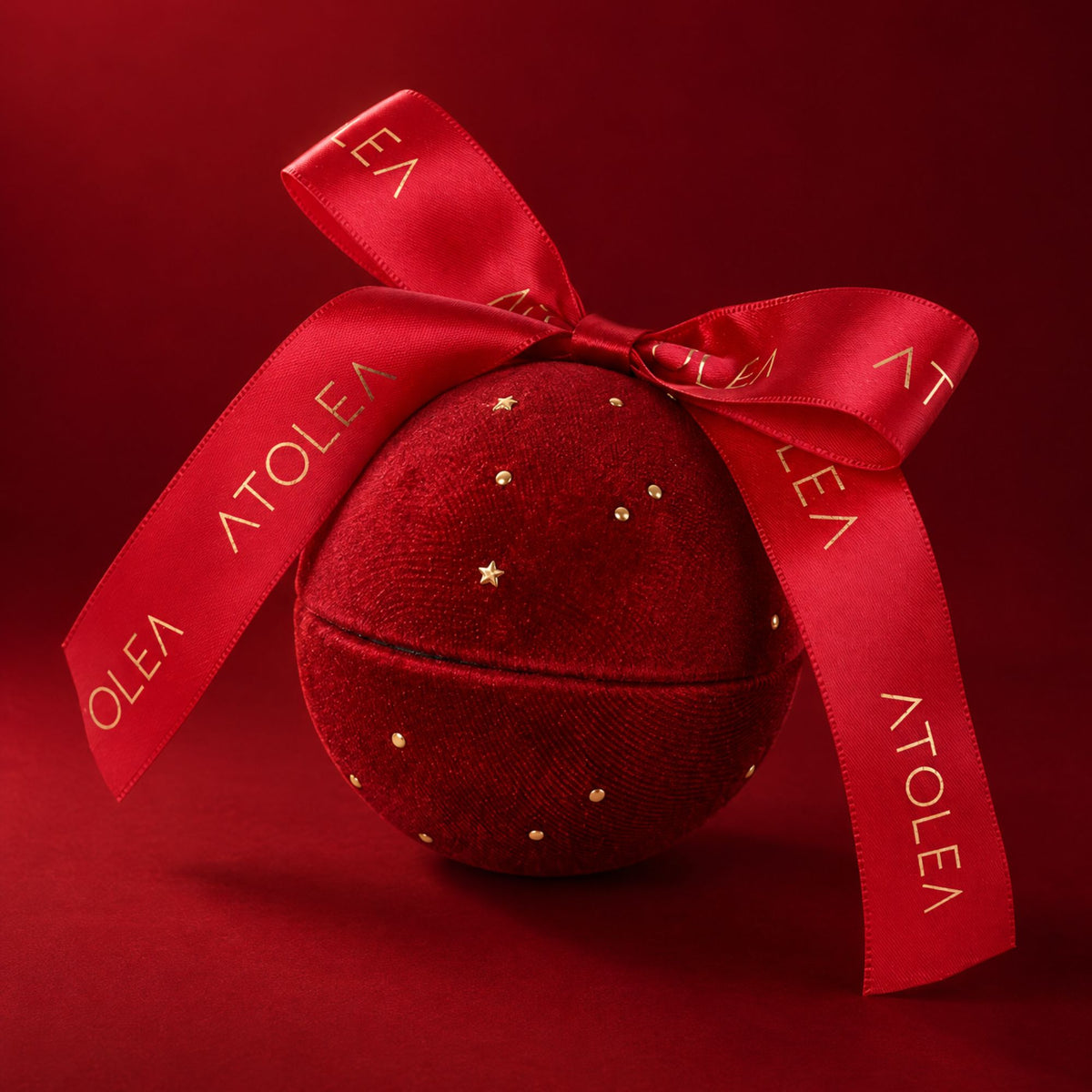 Christmas Bauble with gift inside