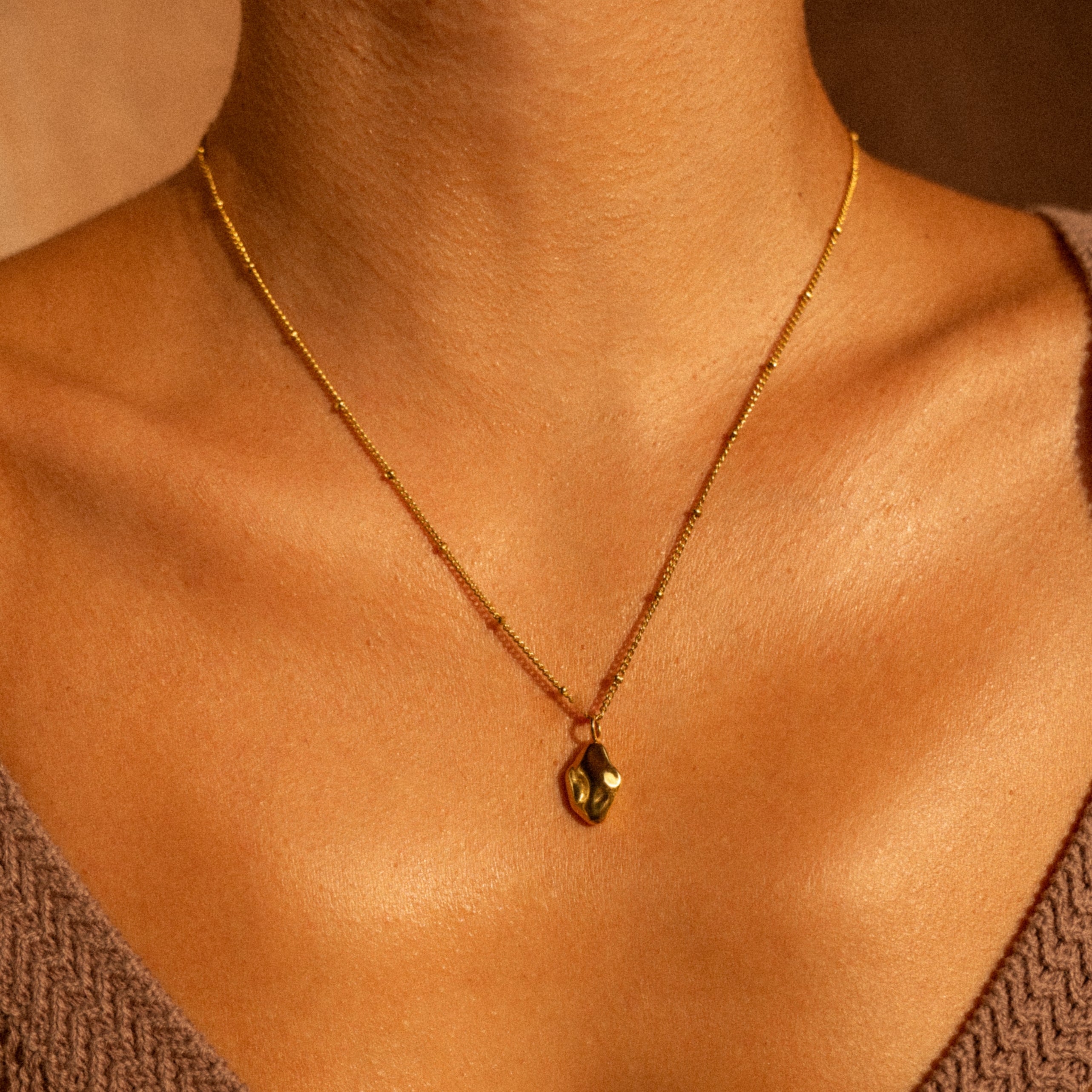 Goldie Necklace Warm Tone Close Up