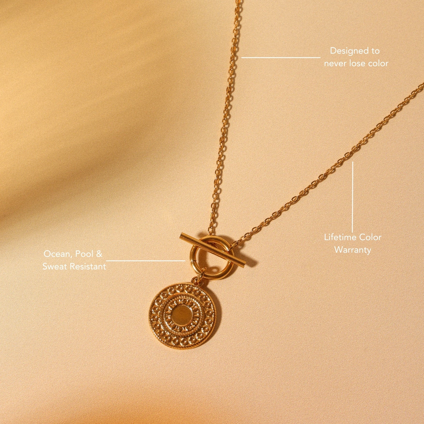 helios-necklace-pendant-detail