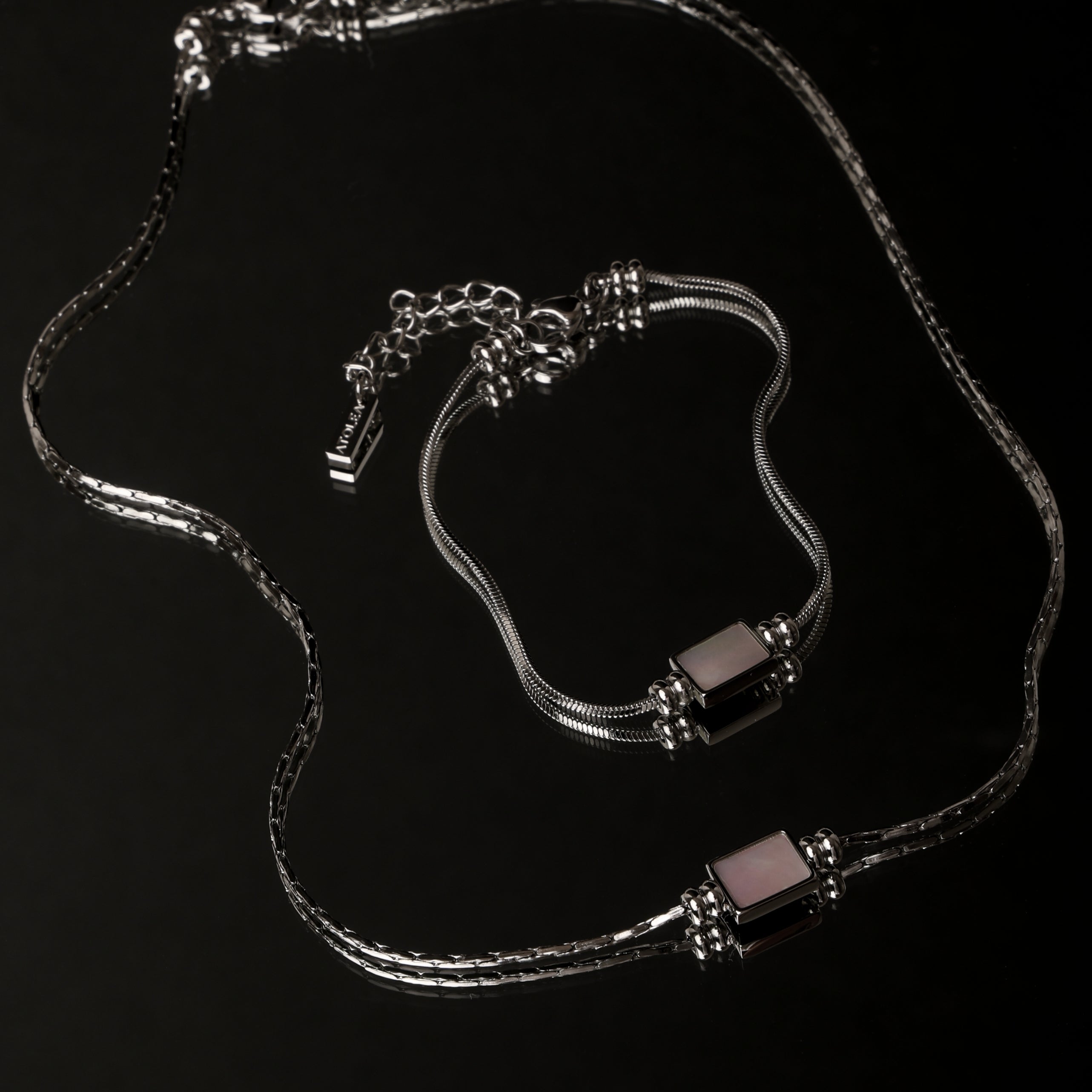 Lune Necklace Silver