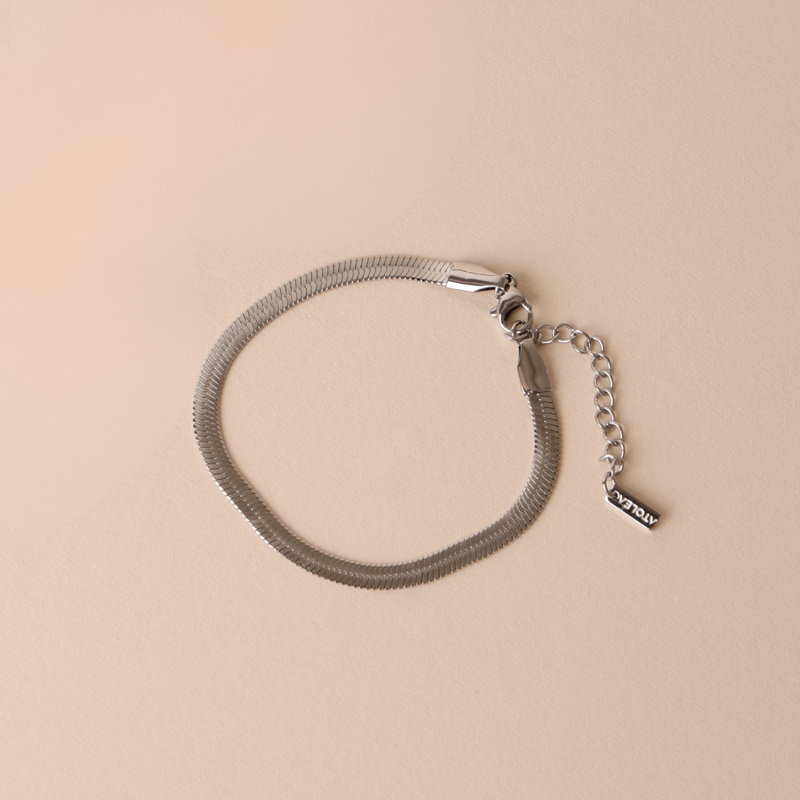 カウアイ」ヘリンボーンブレスレット