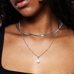 What Color Jewelry Goes with a Burgundy Dress? Fashion Ideas What Color Jewelry Goes with a Burgundy Dress? Fashion Ideas