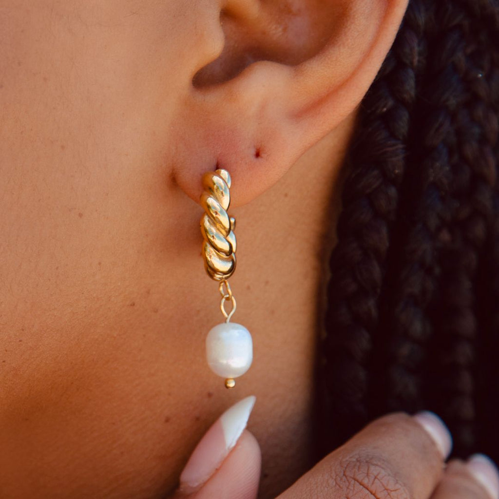 Prado Freshwater Pearl Drop Earrings