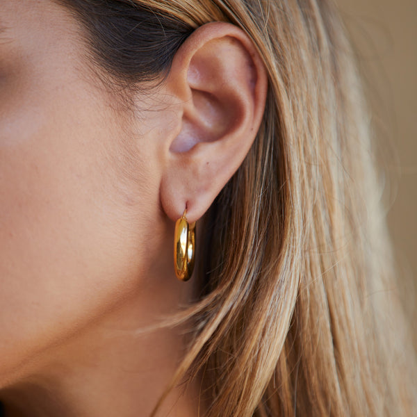 gold big hoop earrings