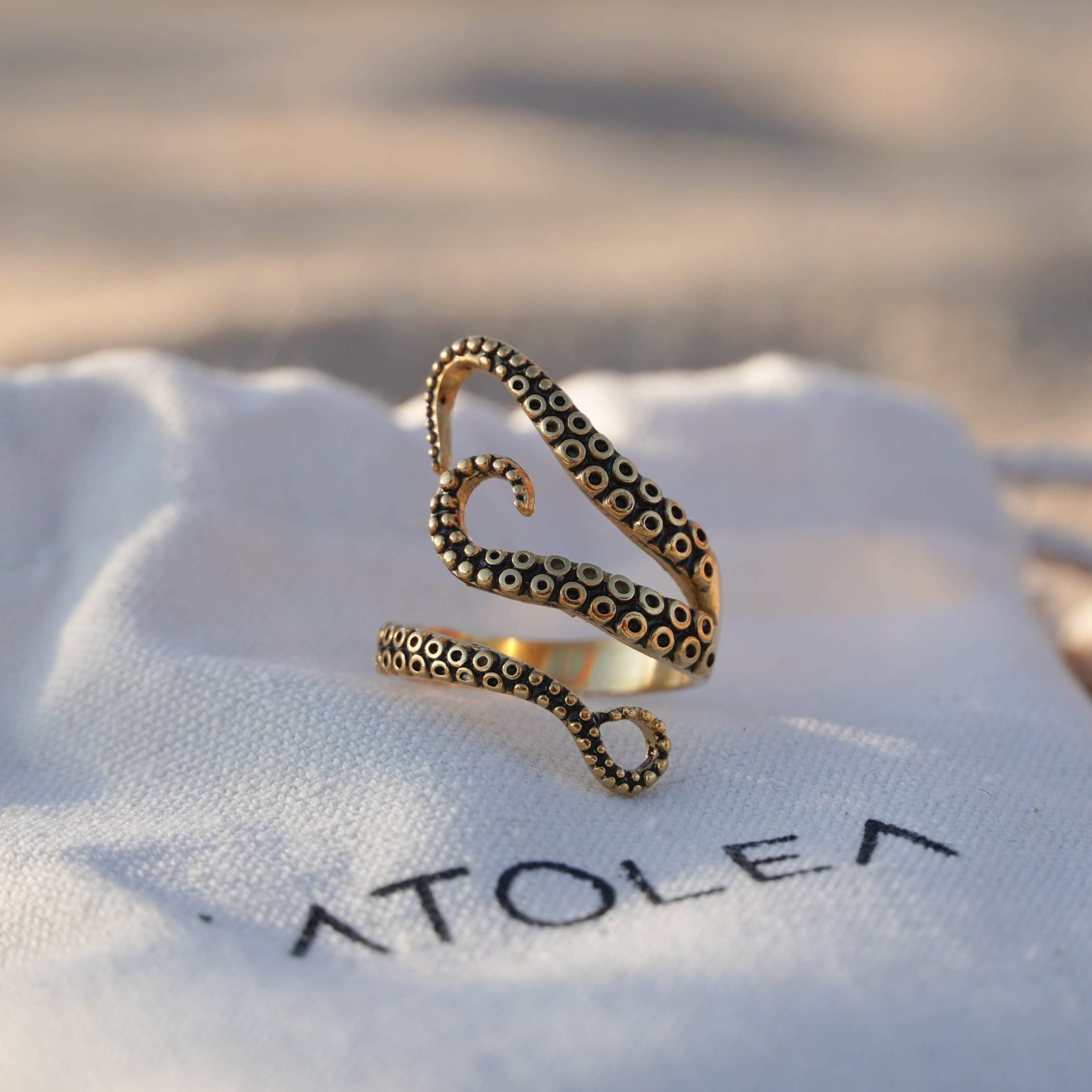 Gold octopus ring sale